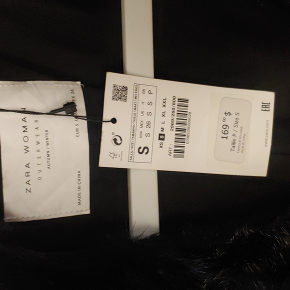 New Black Zara Faux Fur Coat Size Small - Picture 3 of 6